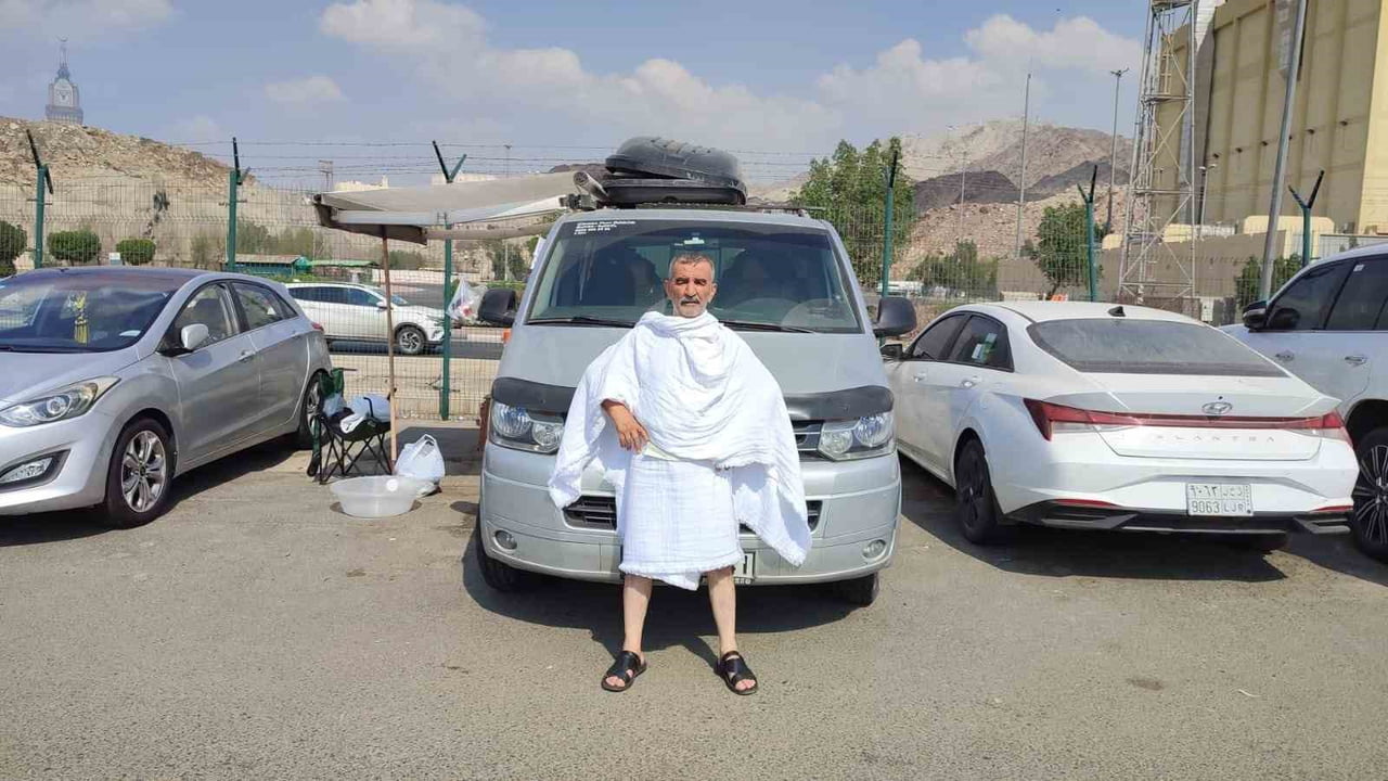 BURSA İNEGÖL’DE YAŞAYAN 74 YAŞINDAKİ EMEKLİ OTOBÜS ŞOFÖRÜ OSMAN NURİ ÖZGÜR, KARAVANA ÇEVİRDİĞİ...