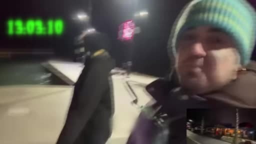 Büyükçekmece'de denize atlayan kadını, canlı yayın yapan internet fenomeni kurtardı: O anlar...