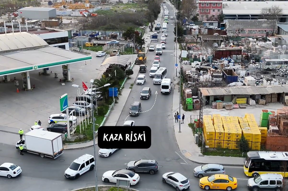BÜYÜKÇEKMECE EMNİYET MÜDÜRLÜĞÜ, YOĞUN TRAFİKTEN KAÇMAK İÇİN ŞERİT İHLALİ YAPAN SÜRÜCÜLERE GÖZ...
