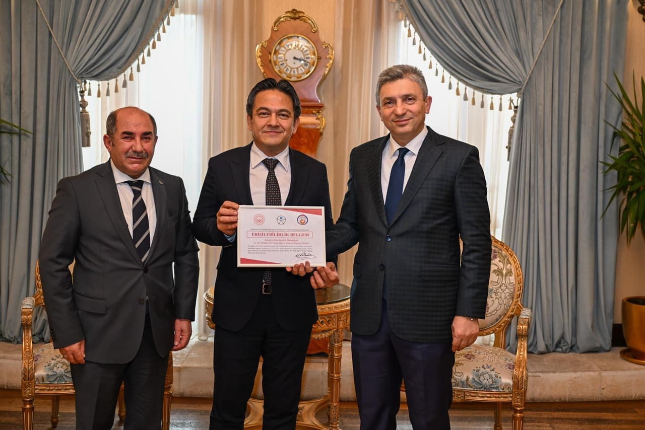 BÜYÜKŞEHİR’DEN ENGELSİZ KENT YOLUNDA GÜÇLÜ ADIMLAR