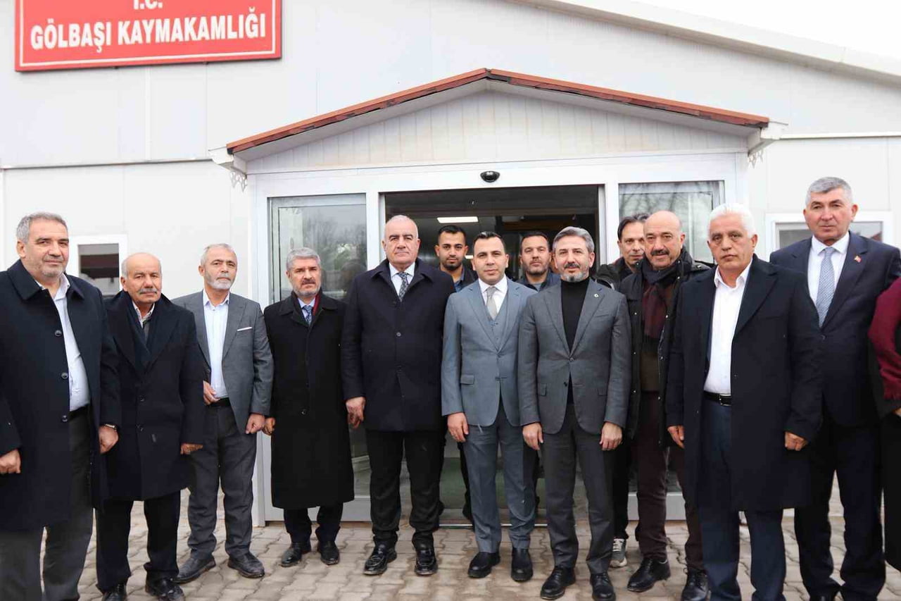 ÇALIŞMA VE SOSYAL GÜVENLİK BAKAN YARDIMCISI AHMET AYDIN İLE AK PARTİ ADIYAMAN MİLLETVEKİLİ HÜSEYİN...