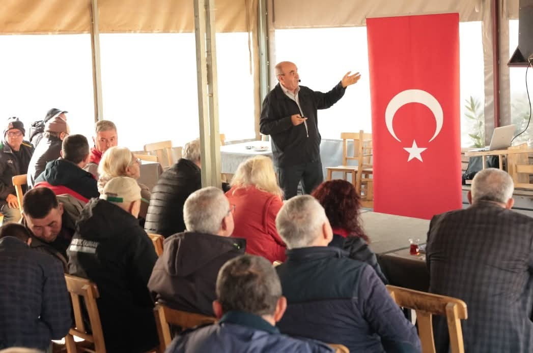 ÇANAKKALE'DE İKLİM DEĞİŞİKLİĞİNİN ETKİLERİNİ AZALTMAK İÇİN ÜRETİCİLERE 'TARLA BİTKİLERİNDE...