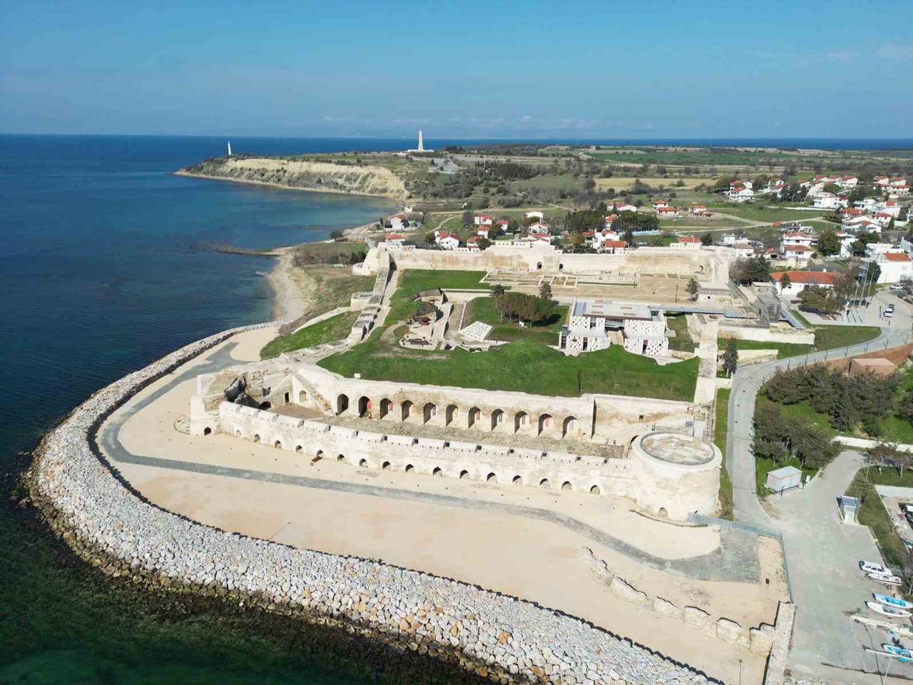 ÇANAKKALE SAVAŞLARI'NIN YAŞANDIĞI TARİHİ GELİBOLU YARIMADASI'NDA BİR ASIR SONRA RESTORASYON...