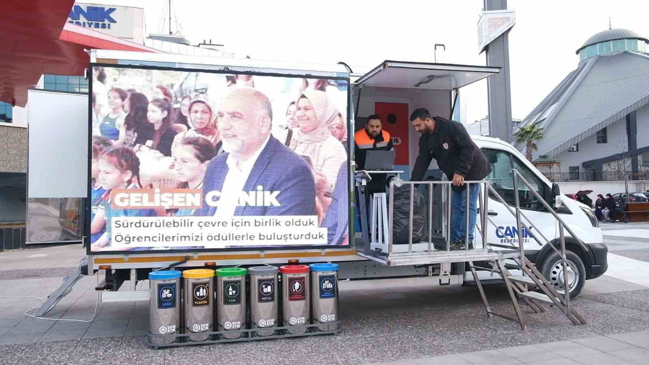 CANİK BELEDİYE BAŞKANI İBRAHİM SANDIKÇI, CANİK SIFIR ATIK MARKETİ'NİN ARDINDAN SIFIR ATIK...