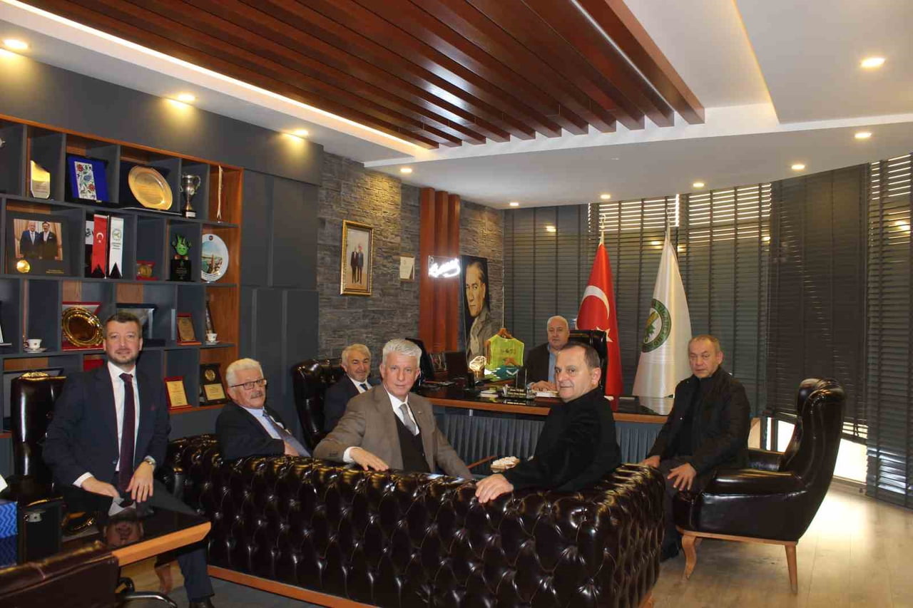 ÇARŞAMBA TİCARET BORSASI YÖNETİM KURULU BAŞKANI KAZIM YILMAZ İLE ÇARŞAMBA İLÇE MÜFTÜSÜ CEMAL...