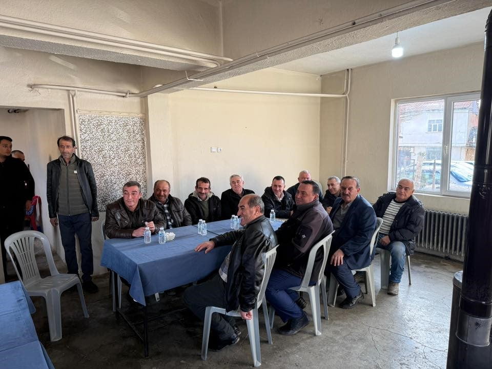 ÇAVDARHİSAR KAYMAKAMI MURAT AK, MUHTARLARLA BİR ARAYA GELDİ