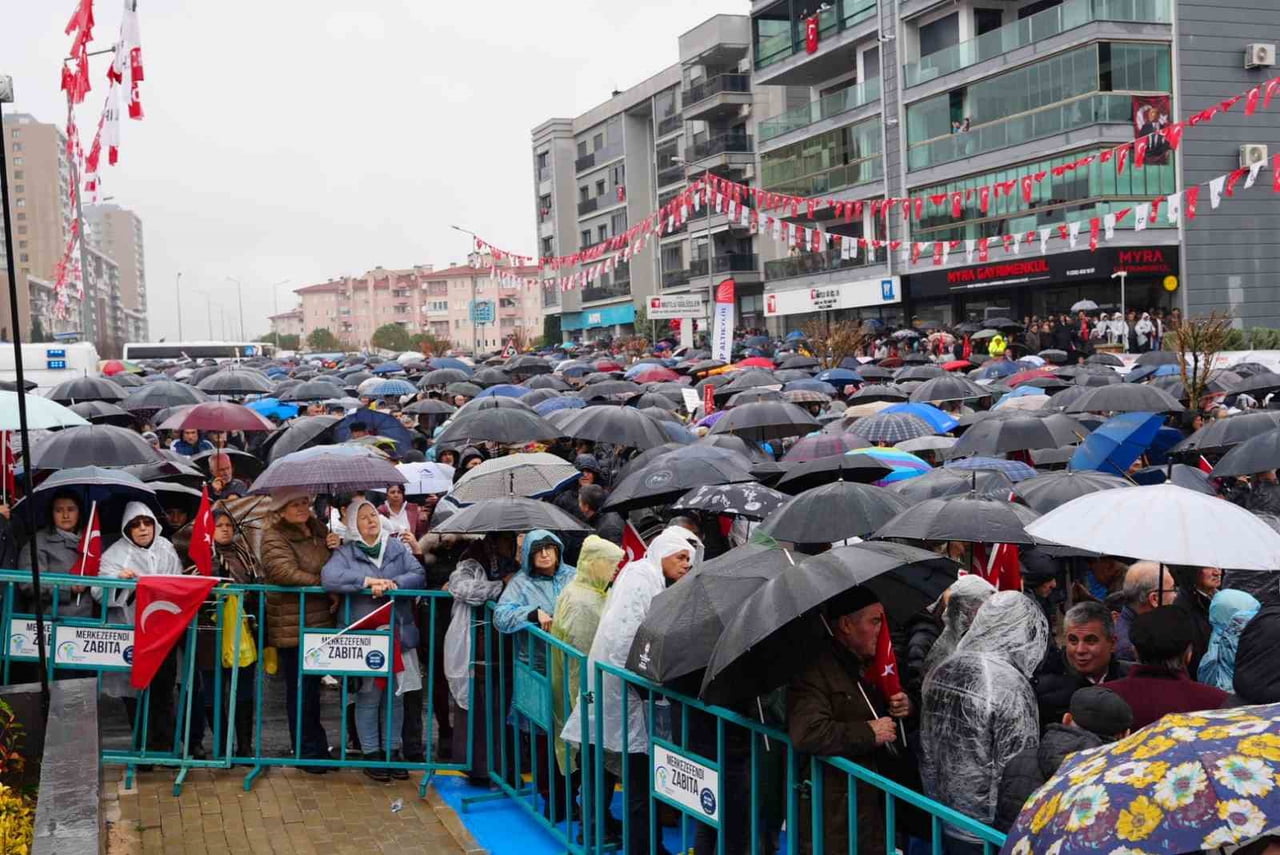 CHP GENEL BAŞKANI ÖZGÜR ÖZEL MERKEZEFENDİ BELEDİYESİ ATATÜRK BİLİM MERKEZİ AÇILIŞI İÇİN DENİZLİ’DE...