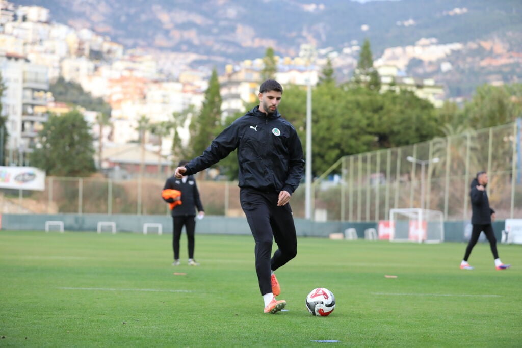 CORENDON ALANYASPOR TRENDYOL SÜPER LİG’İN 18’İNCİ HAFTASINDA SAHASINDA OYNAYACAĞI FENERBAHÇE MAÇI...