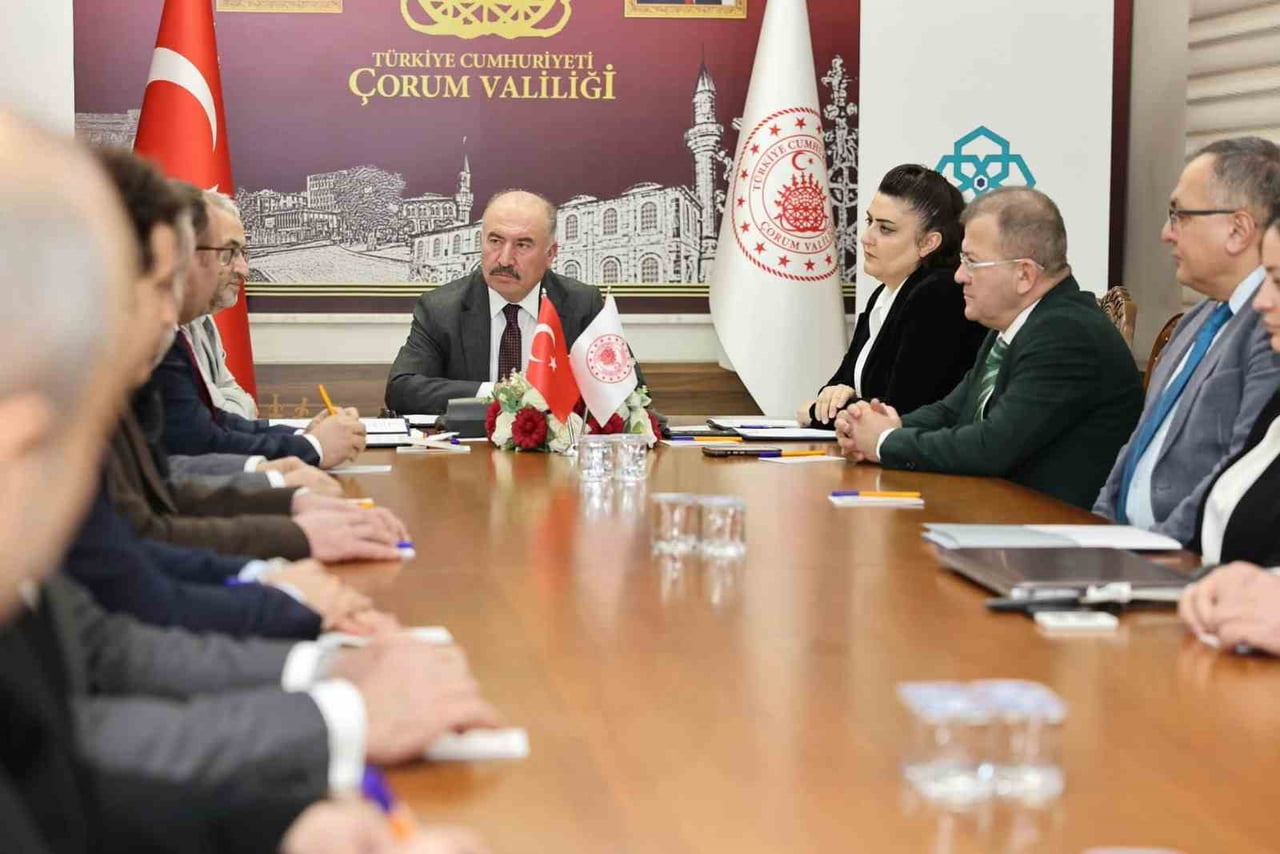 ÇORUM’DA SANAYİ VE EĞİTİM İŞ BİRLİĞİNİ GÜÇLENDİRECEK 11 MİLYON TL BÜTÇELİ "ÇORUM SİMEP" PROJESİNİN...