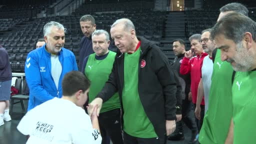 Cumhurbaşkanı Erdoğan, NBA'in efsane yıldızlarından Shaquille O'Neal ile bir araya geldi