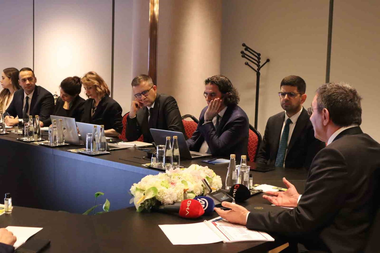 CUMHURBAŞKANI YARDIMCISI CEVDET YILMAZ, "GENEL TABLOYA BAKTIĞIMIZ ZAMAN DÜNYA BÜYÜMESİ SON 23...