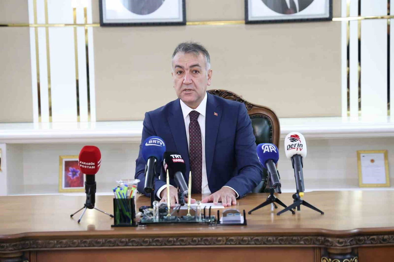 CUMHURBAŞKANLIĞI KARARNAMESİ İLE KARABÜK VALİLİĞİNE ATANAN OKTAY ÇAĞATAY, GÖREVİNE...