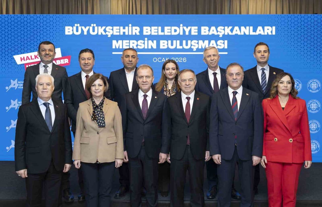CUMHURİYET HALK PARTİLİ (CHP) BÜYÜKŞEHİR BELEDİYE BAŞKANLARI, 'HALK İÇİN HEP BERABER' SLOGANIYLA...