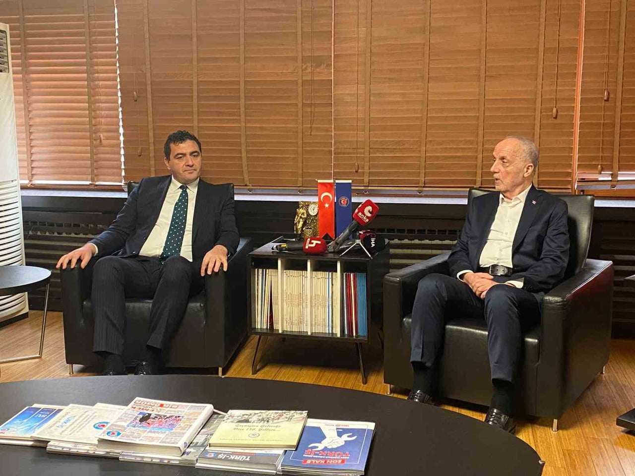 CUMHURİYET HALK PARTİSİ (CHP) GENEL BAŞKAN YARDIMCISI ULAŞ KARASU, TÜRKİYE İŞÇİ SENDİKALARI...