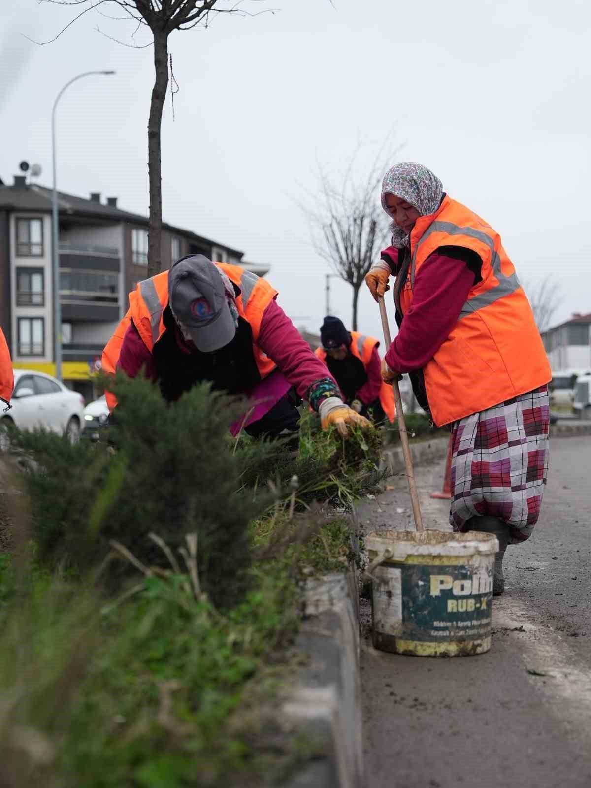 DAHA TEMİZ, DÜZENLİ VE ESTETİK BİR KENT GÖRÜNÜMÜ OLUŞTURMAK AMACIYLA PARK VE BAHÇELER MÜDÜRLÜĞÜ...