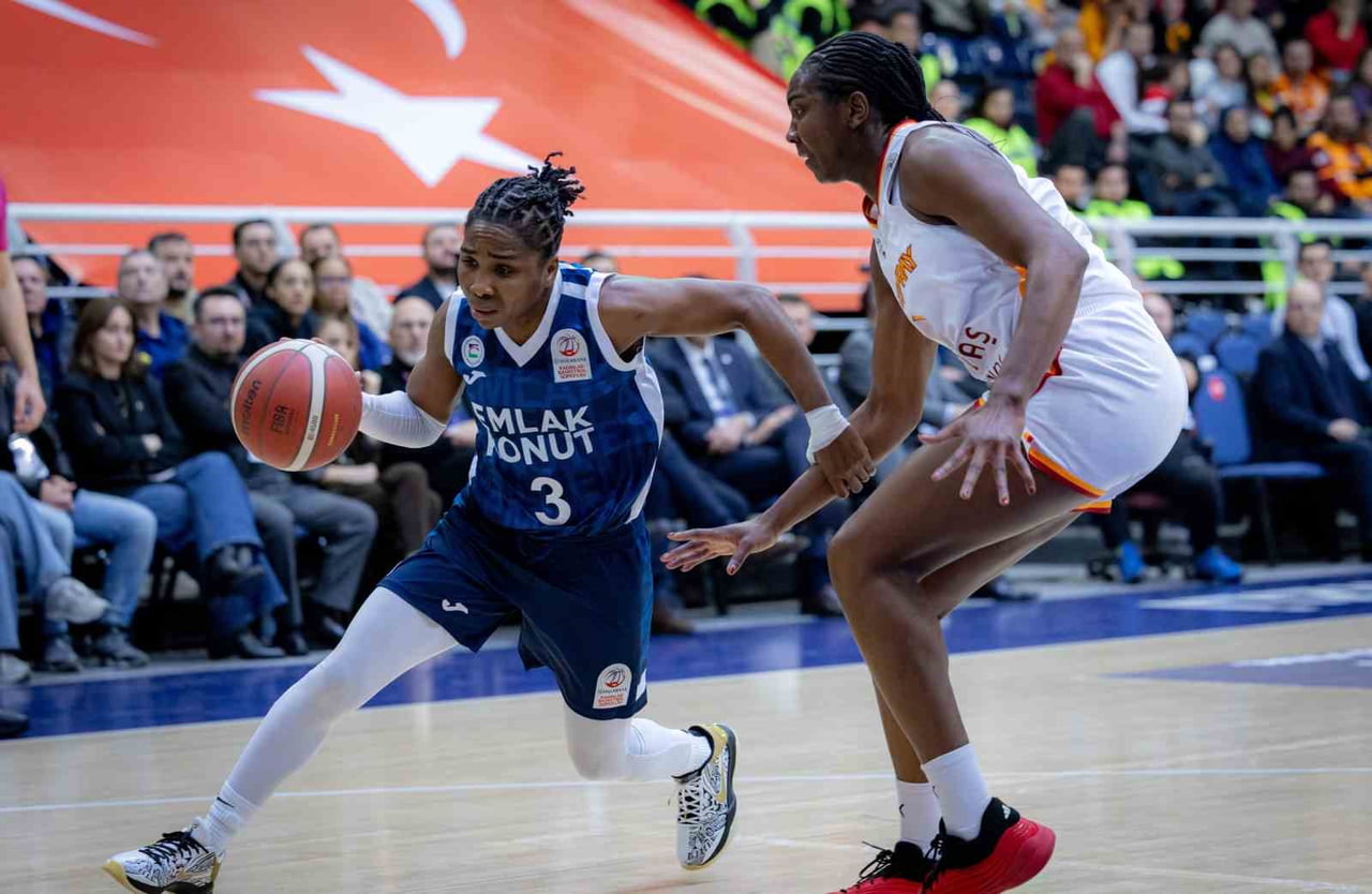 DENİZLİ'DE OYNANAN HALKBANK KADINLAR TÜRKİYE KUPASI DÖRTLÜ FİNALİ'NDE, GALATASARAY ÇAĞDAŞ...