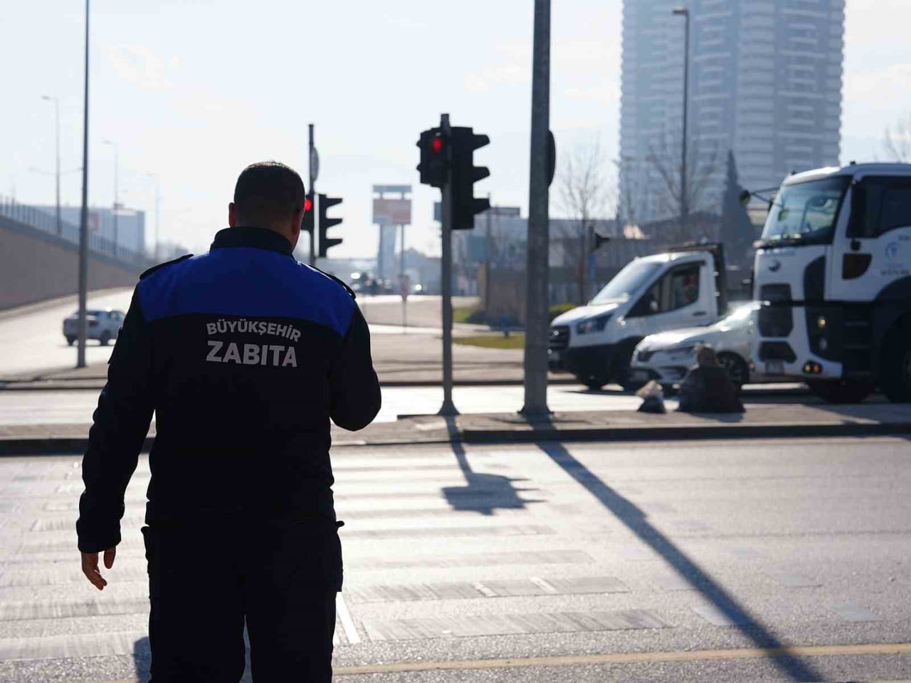 DENİZLİ BÜYÜKŞEHİR BELEDİYESİ ZABITA DAİRESİ EKİPLERİ, VATANDAŞLARIN İYİ NİYETİNİ SUİSTİMAL EDEREK...