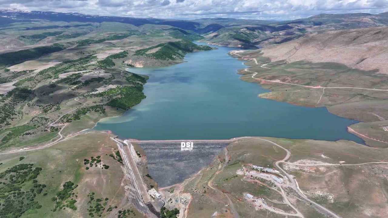 DEVLET SU İŞLERİ (DSİ) 8. BÖLGE MÜDÜRLÜĞÜ, 2025 YILI BOYUNCA YÜRÜTTÜĞÜ YATIRIMLAR VE SAHA...