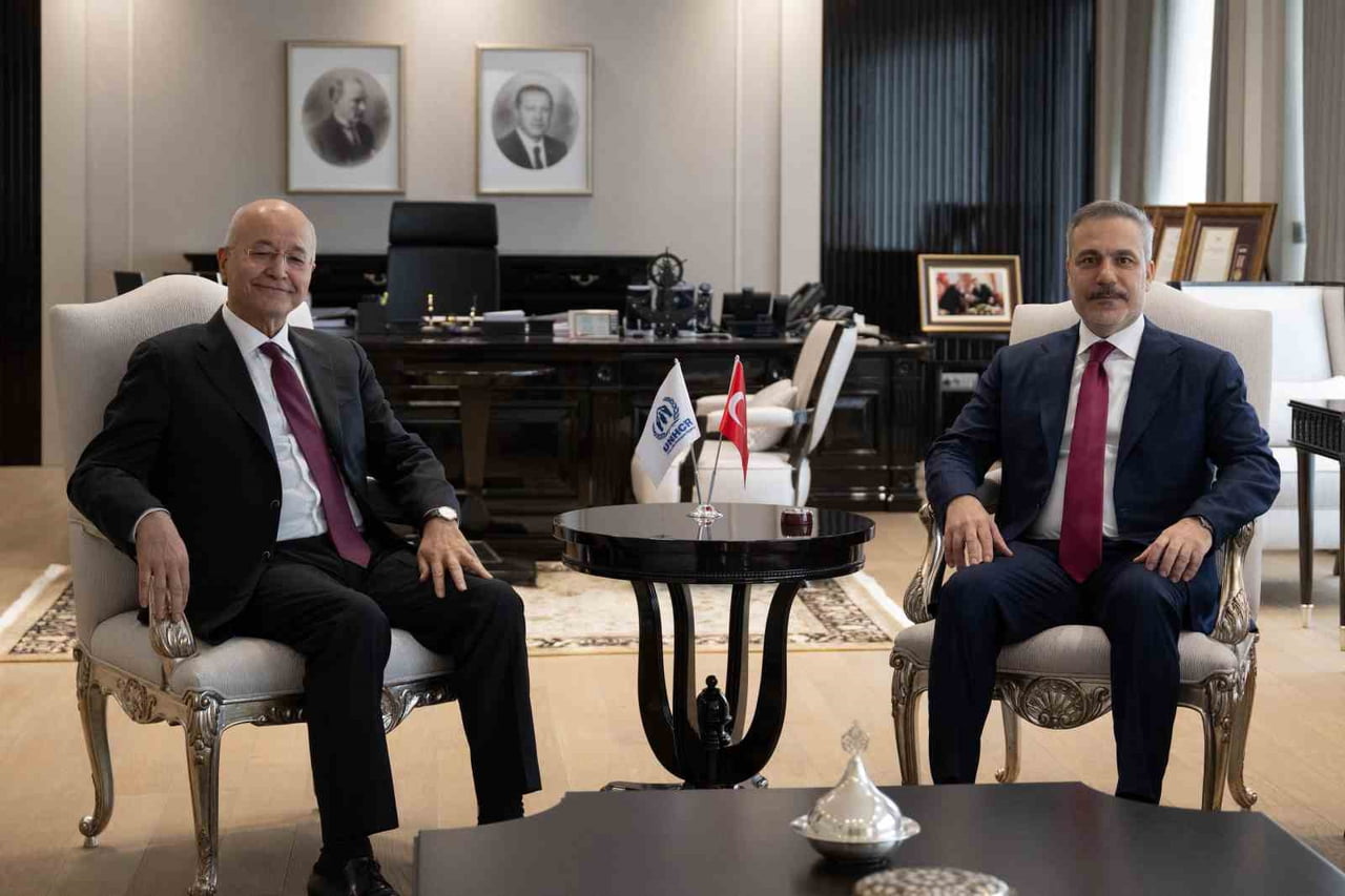 DIŞİŞLERİ BAKANI HAKAN FİDAN, BİRLEŞMİŞ MİLLETLER (BM) MÜLTECİLER YÜKSEK KOMİSERİ BARHAM SALİH’İ...