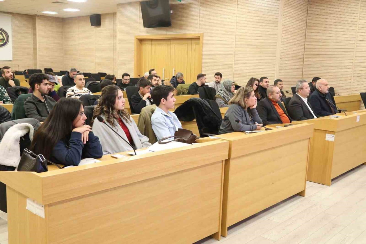 DİYARBAKIR’IN BİNLERCE YILLIK TARİHİNİ ORTAYA ÇIKARAN KAZI ALANLARININ BİLİMSEL HAFIZASI...