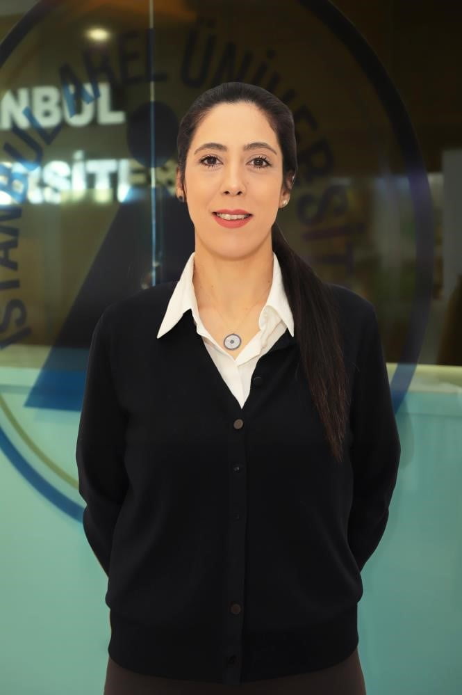 DOÇ. DR. SEÇİL GÜRÜN KARATEPE