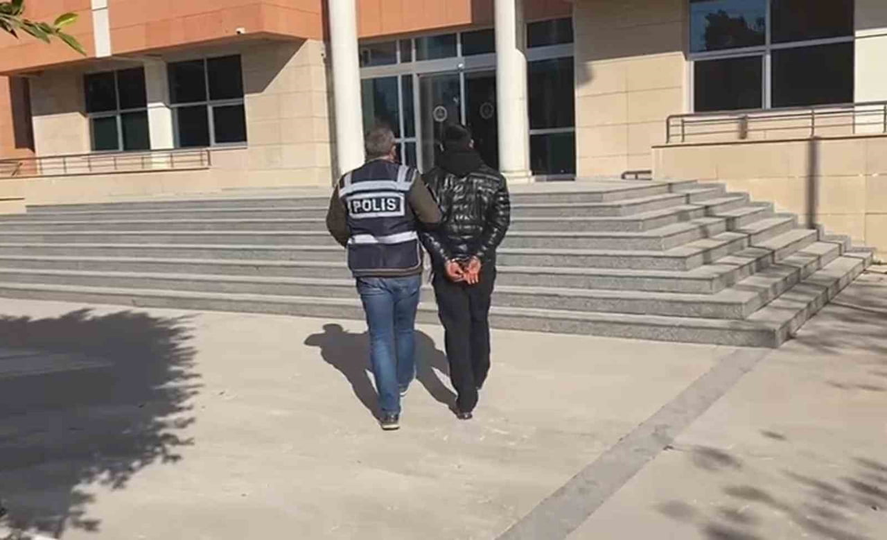 DÖRTYOL’DA BIÇAKLI KAVGANIN ŞÜPHELİSİ TUTUKLANDI