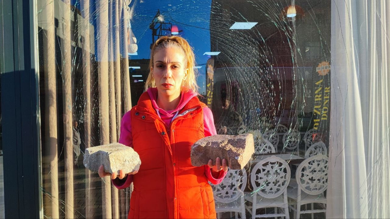 DÜĞÜN ORGANİZASYONU İŞİNİ KIZ KARDEŞİYLE BİRLİKTE YÜRÜTEN BURCU UĞUR, SALDIRININ DAMIN AKMASI...