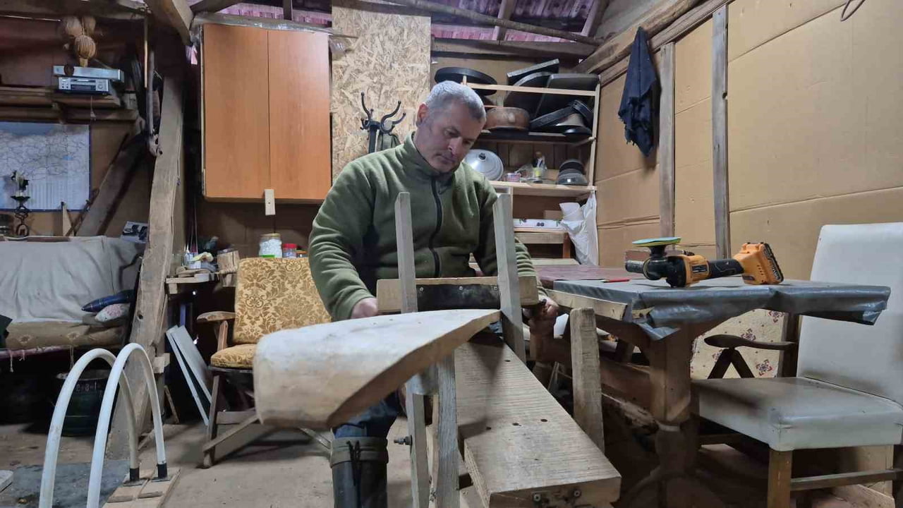 DÜZCE'DE KAMUDA ŞOFÖR OLARAK ÇALIŞAN FERHAT MEZARCI, DEDESİNDEN VE BABASINDAN ÖĞRENDİĞİ...