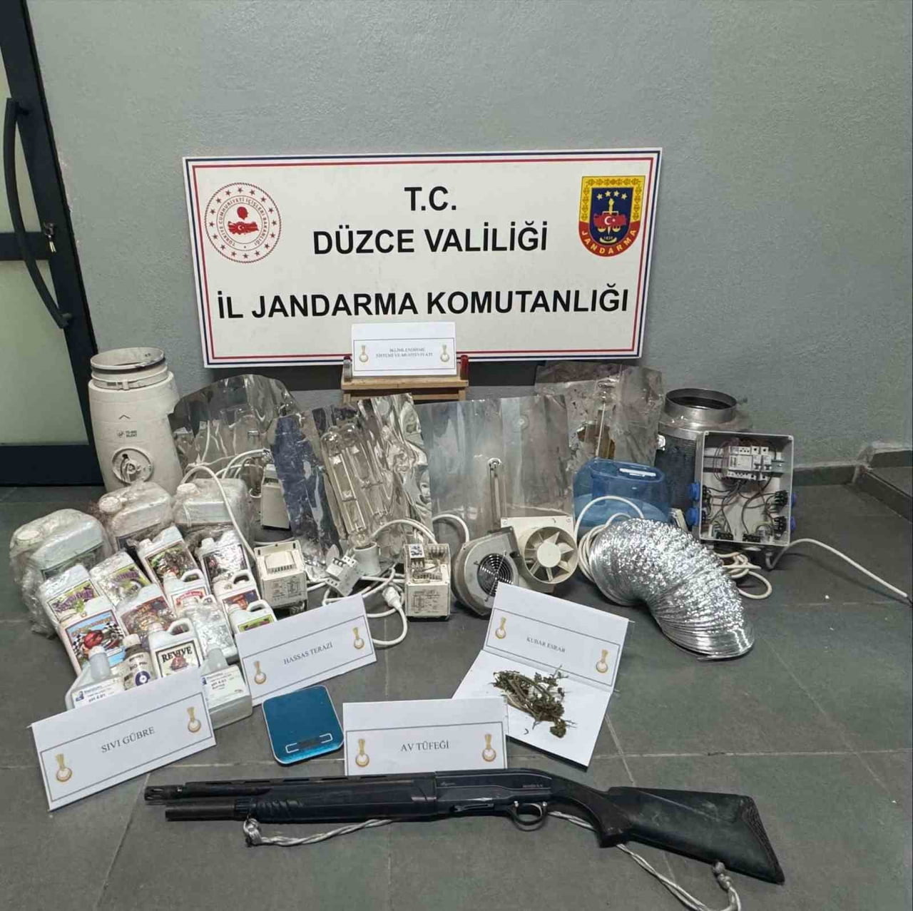 DÜZCE İL JANDARMA KOMUTANLIĞI 21 OCAK İLE 23 OCAK ARASINDA YAPTIĞI FAALİYETLERİ KAMUOYU İLE...