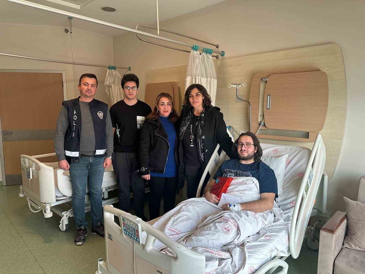 DÜZCE POLİS EŞLERİ DERNEĞİ BAŞKANI ŞULE ERGÜDER, TEDAVİ GÖRDÜKLERİ HASTANELERDE POLİS MEMURU...