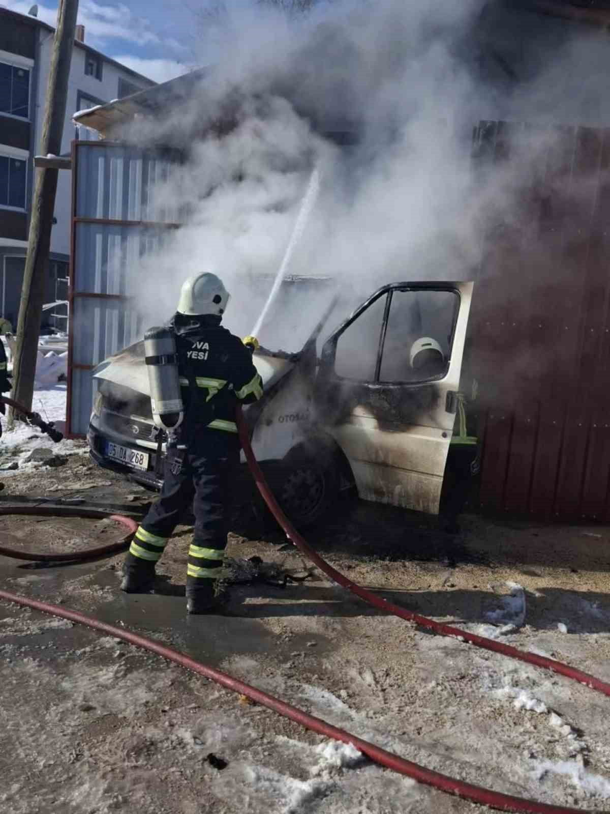 EDİNİLEN BİLGİYE GÖRE, GİRNE MAHALLESİ ŞAN SOKAK’TA BİR DEPONUN ÖNÜNDE PARK HALİNDEKİ 05 DA 628...