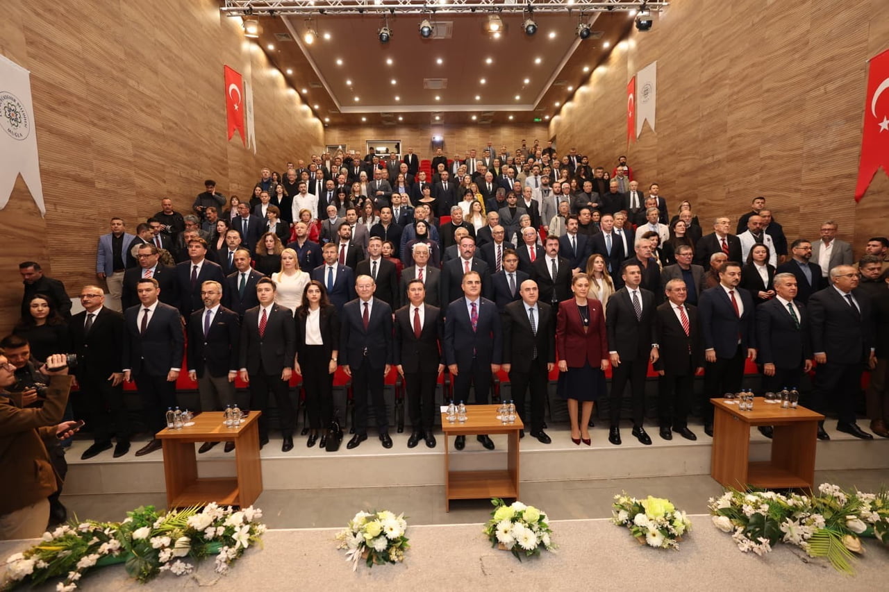 EGE GAZETECİLER FEDERASYONU TARAFINDAN 10 OCAK ÇALIŞAN GAZETECİLER GÜNÜ VESİLESİYLE BU YIL İLK KEZ...