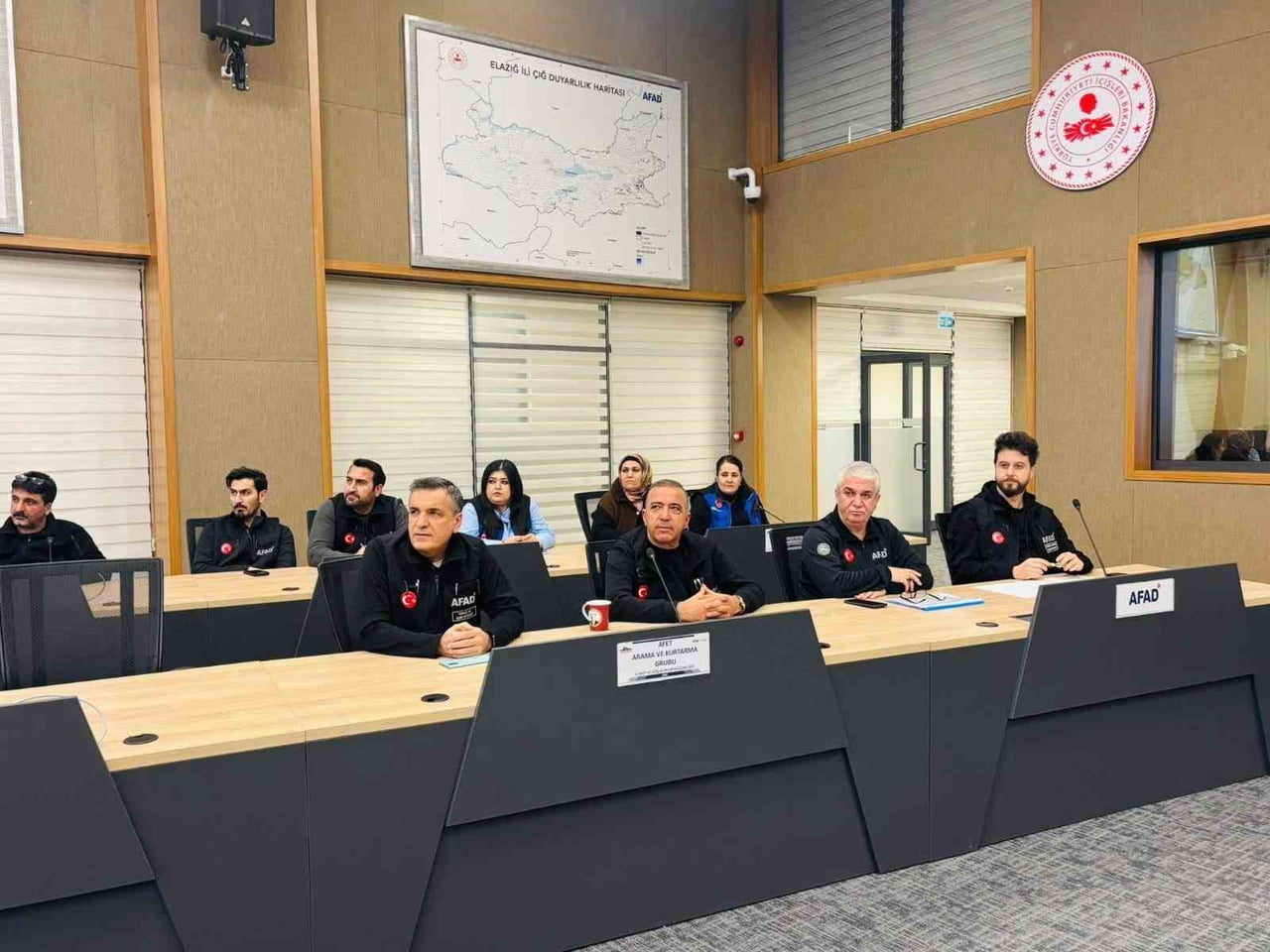 ELAZIĞ'DA DÜZENLENEN TOPLANTIDA ÇIĞ RİSKİNE KARŞI YÜRÜTÜLEN MEVCUT ÇALIŞMALAR KAPSAMLI ŞEKİLDE...