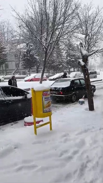 ELAZIĞ'DA POLİS EKİPLERİNCE YAPILAN DENETİMLERDE ABART EGZOZ KULLANAN FİAT TOFAŞ SÜRÜCÜSÜNE 11 BİN...