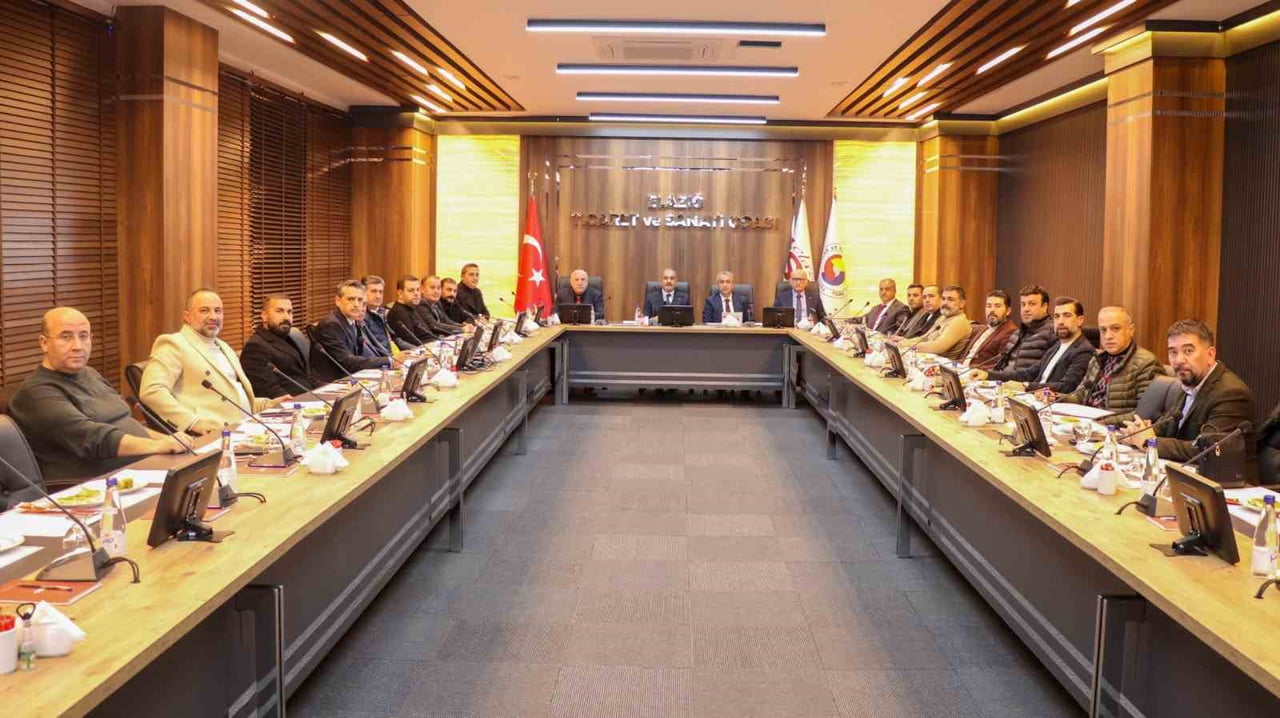 ELAZIĞ TSO MECLİS TOPLANTISI, MECLİS BAŞKANI SEDAT KARATAŞ BAŞKANLIĞINDA GERÇEKLEŞTİRİLDİ....