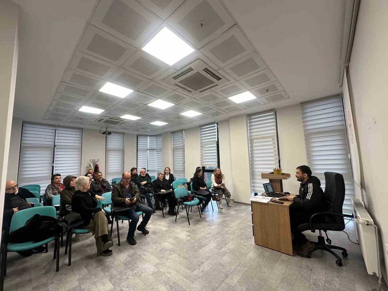 EMEKLİLERE, SAĞLIK HAYAT MERKEZİ TANITILDI