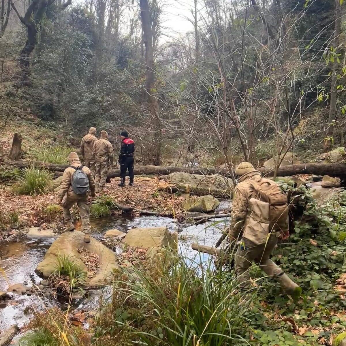 ERDEK İLÇESİNDE KENDİSİNDEN HABER ALINAMAYAN ELİF KUMAL'I BULMAK İÇİN BAŞLATILAN ARAMA KURTARMA...