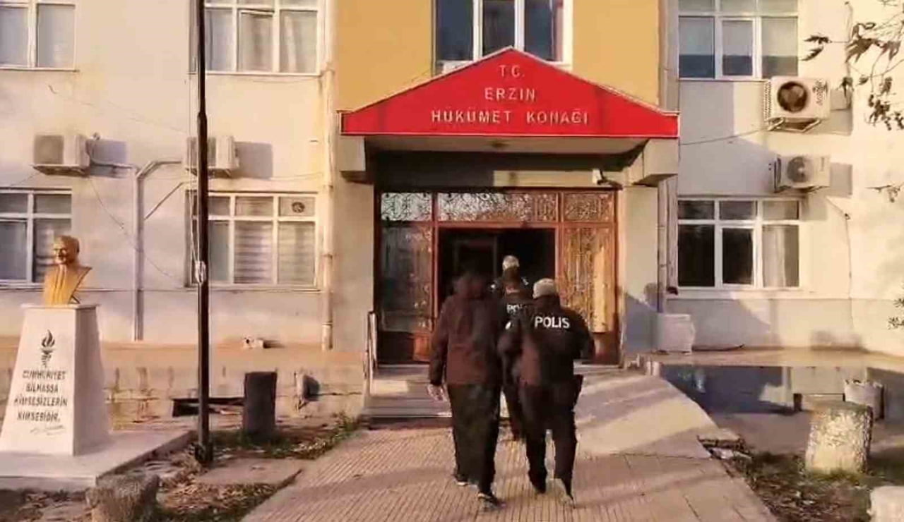 ERZİN’DE KASTEN YARALAMA ŞÜPHELİSİ TUTUKLANDI