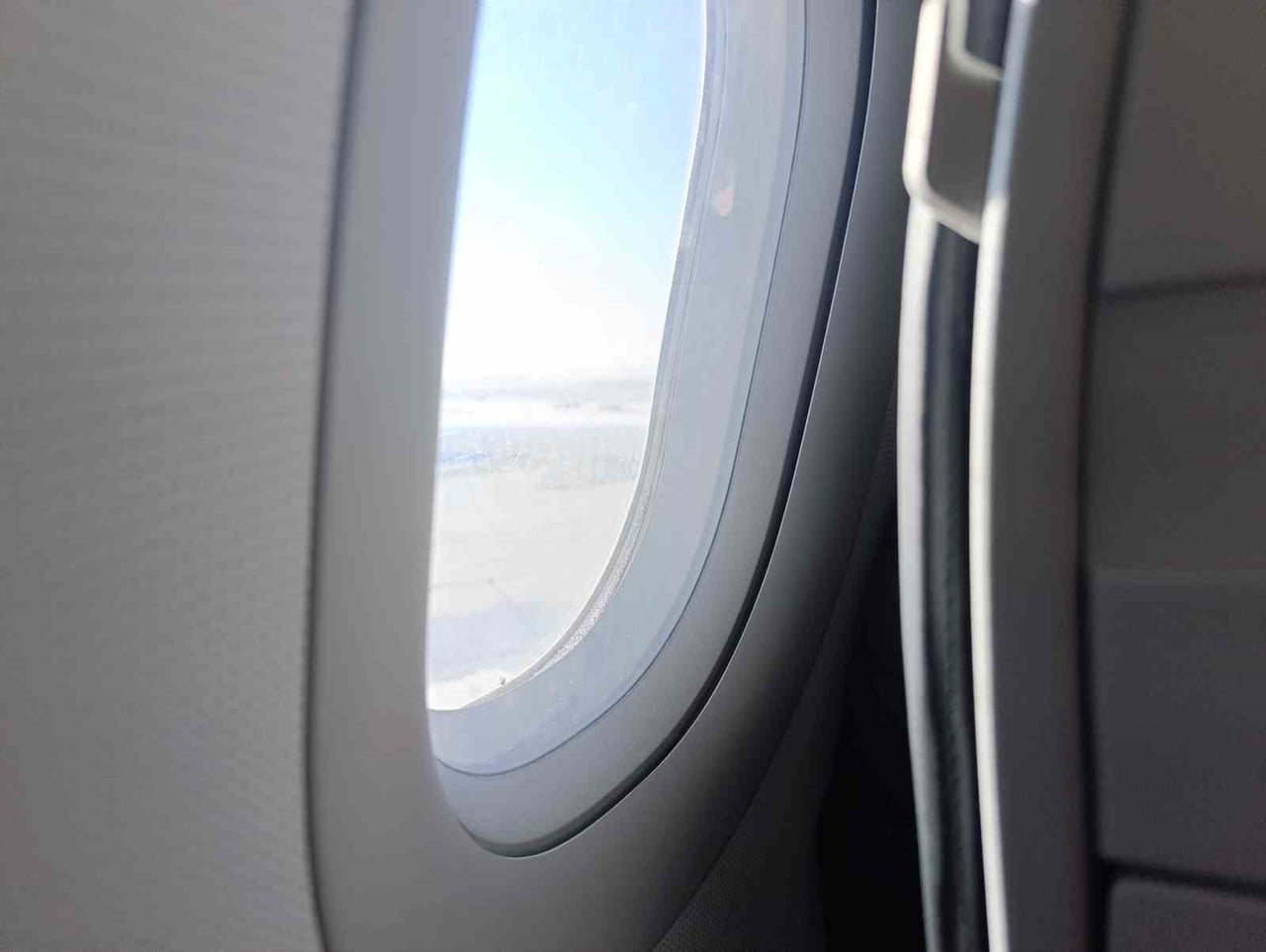 ERZURUM’DA ETKİLİ OLAN –32 DERECEYİ BULAN AŞIRI SOĞUK HAVA, HAVA ULAŞIMINDA AKSAMALARA NEDEN...