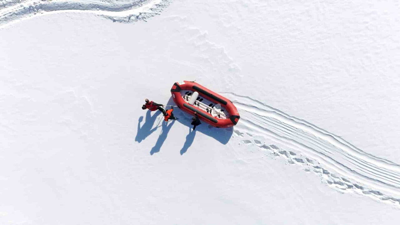ERZURUM VALİSİ MUSTAFA ÇİFTÇİ, MACERA OFF-ROAD ARAMA, KURTARMA VE DOĞA SPORLARI KULÜBÜ ÜYELERİYLE...