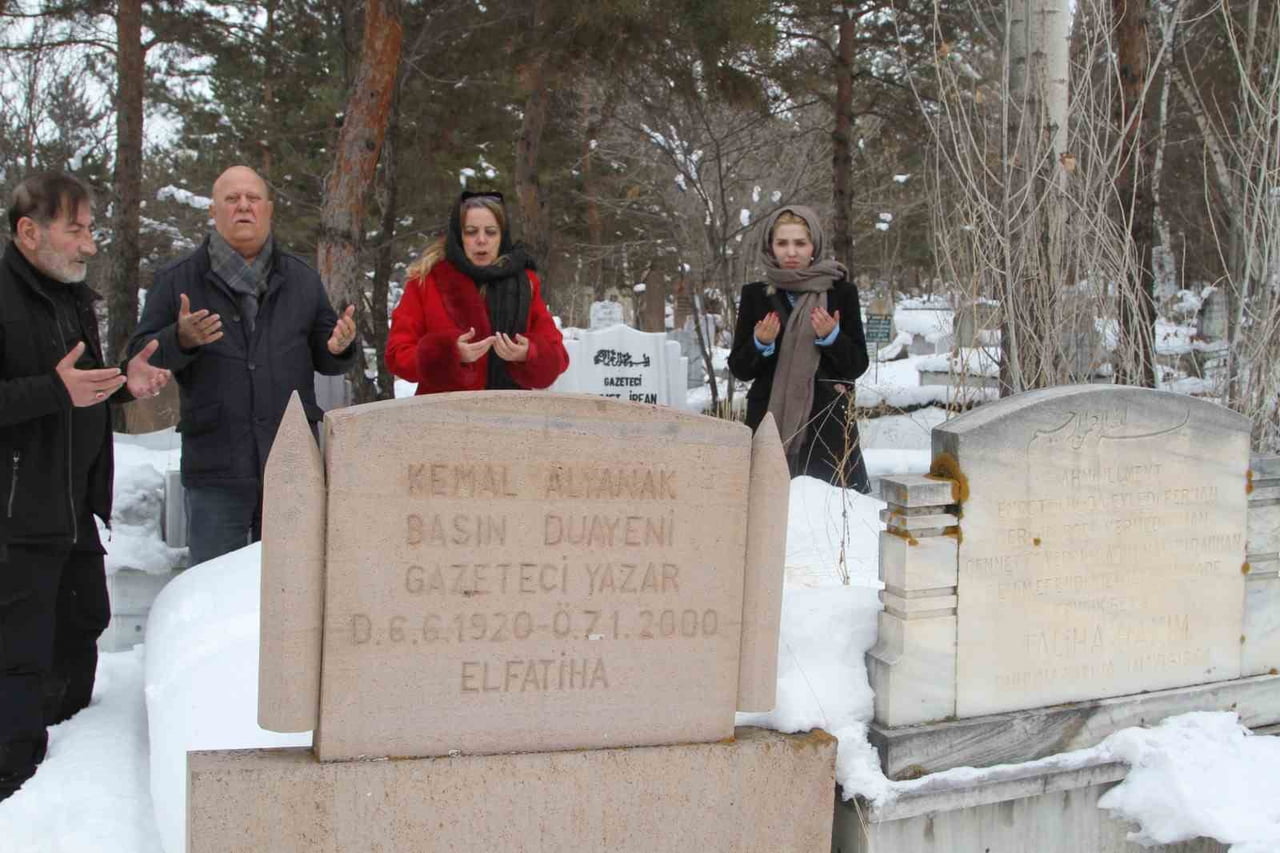 ERZURUM YENİ MEDYA DERNEĞİ (ERMED), 10 OCAK ÇALIŞAN GAZETECİLER GÜNÜ DOLAYISIYLA VEFAT EDEN...