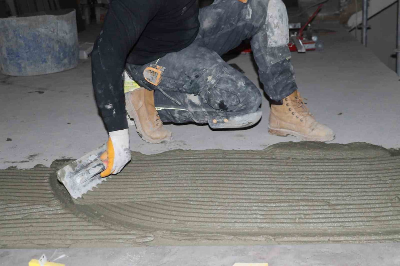 ESKİŞEHİR'DE ETKİLİ OLAN DONDURUCU SOĞUKLAR HAYATI OLUMSUZ ETKİLERKEN, İNŞAAT SEKTÖRÜNDE ÇALIŞAN...