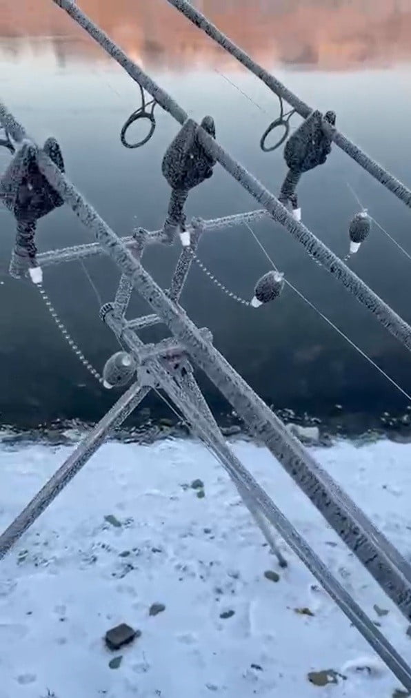 ESKİŞEHİR’DEN YOLA ÇIKAN ÇAĞLAR MEMİŞ VE ARKADAŞLARI, BİLECİK’İN SÖĞÜT İLÇESİNE KAMP YAPMAK İÇİN...