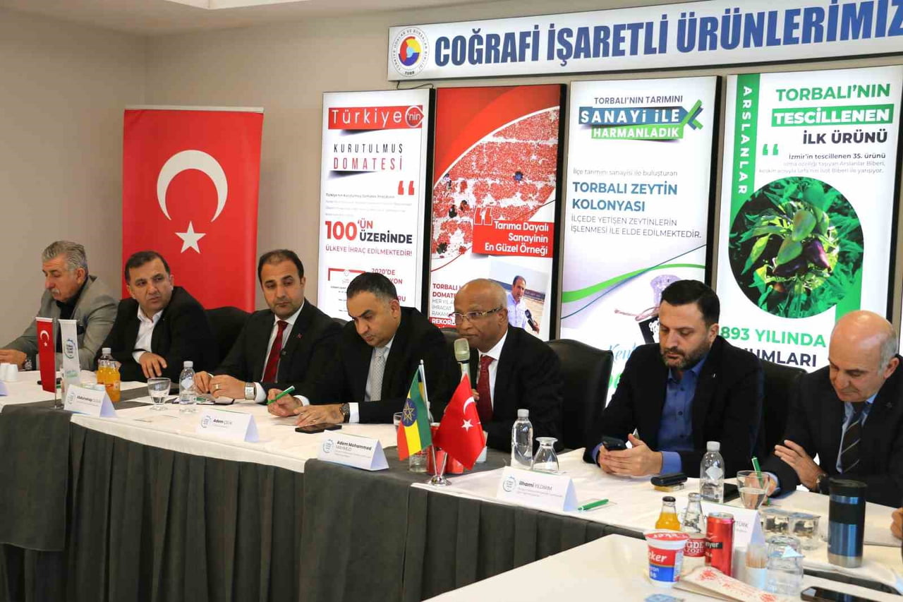 ETİYOPYA BÜYÜKELÇİSİ ADEM MOHAMMED MAHMUD VE HEYETİ, TORBALI’DAKİ GIDA İMALATÇISI FİRMALARLA BİR...