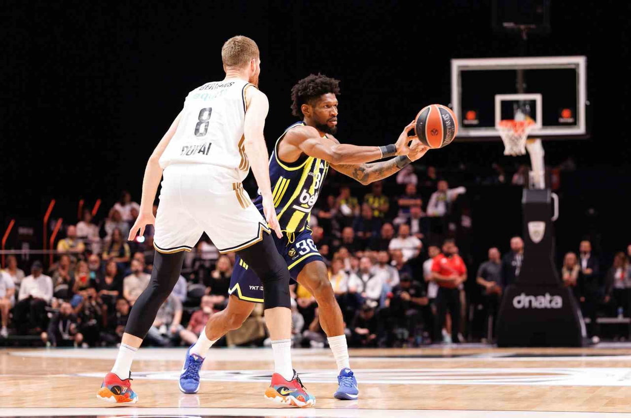 FENERBAHÇE BEKO, EUROLEAGUE 21. HAFTA MAÇINDA DEPLASMANDA DUBAİ BASKETBOL'A 92-81 MAĞLUP OLDU.