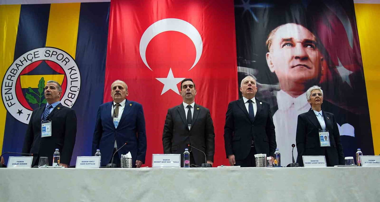 FENERBAHÇE DENETİM KURULU BAŞKANI MEHMET VODİNA, FENERBAHÇE SPOR KULÜBÜ'NÜN TOPLAM BORCUNUN 27...