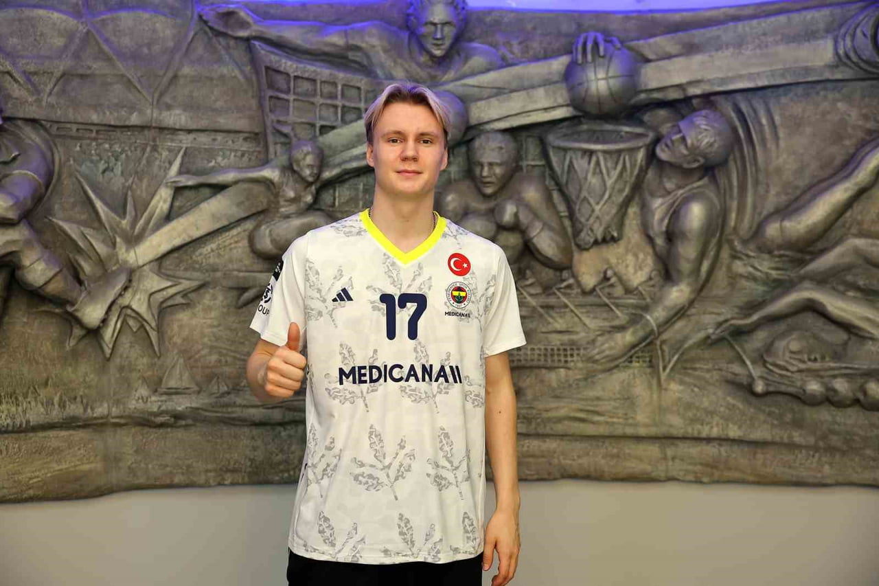 FENERBAHÇE MEDİCANA ERKEK VOLEYBOL TAKIMI, FİNLANDİYALI SMAÇÖR LUKA MARTTİLA’YI KADROSUNA...