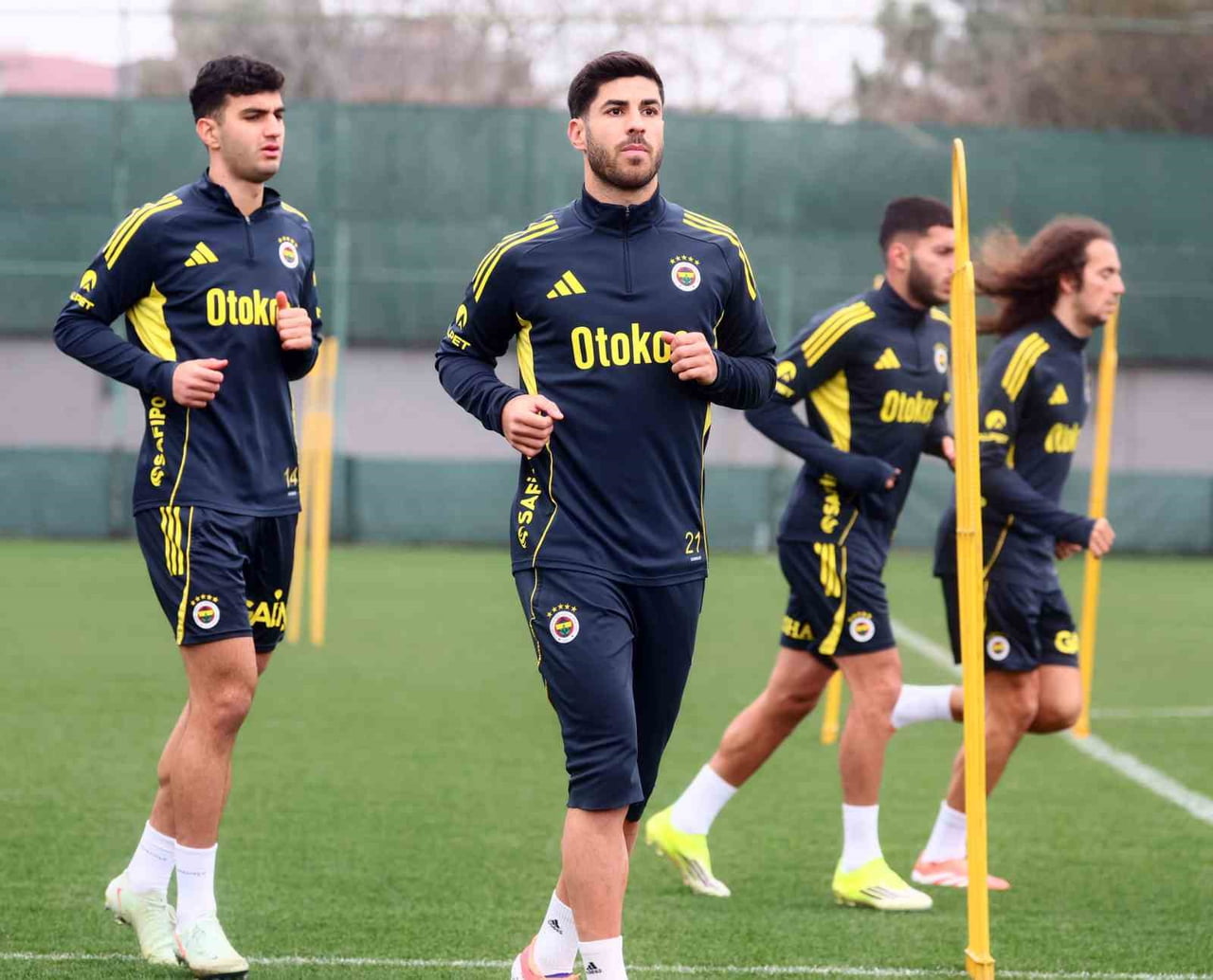 FENERBAHÇE, TRENDYOL SÜPER LİG'İN 20. HAFTASINDA PAZARTESİ GÜNÜ DEPLASMANDA KOCAELİSPOR İLE...