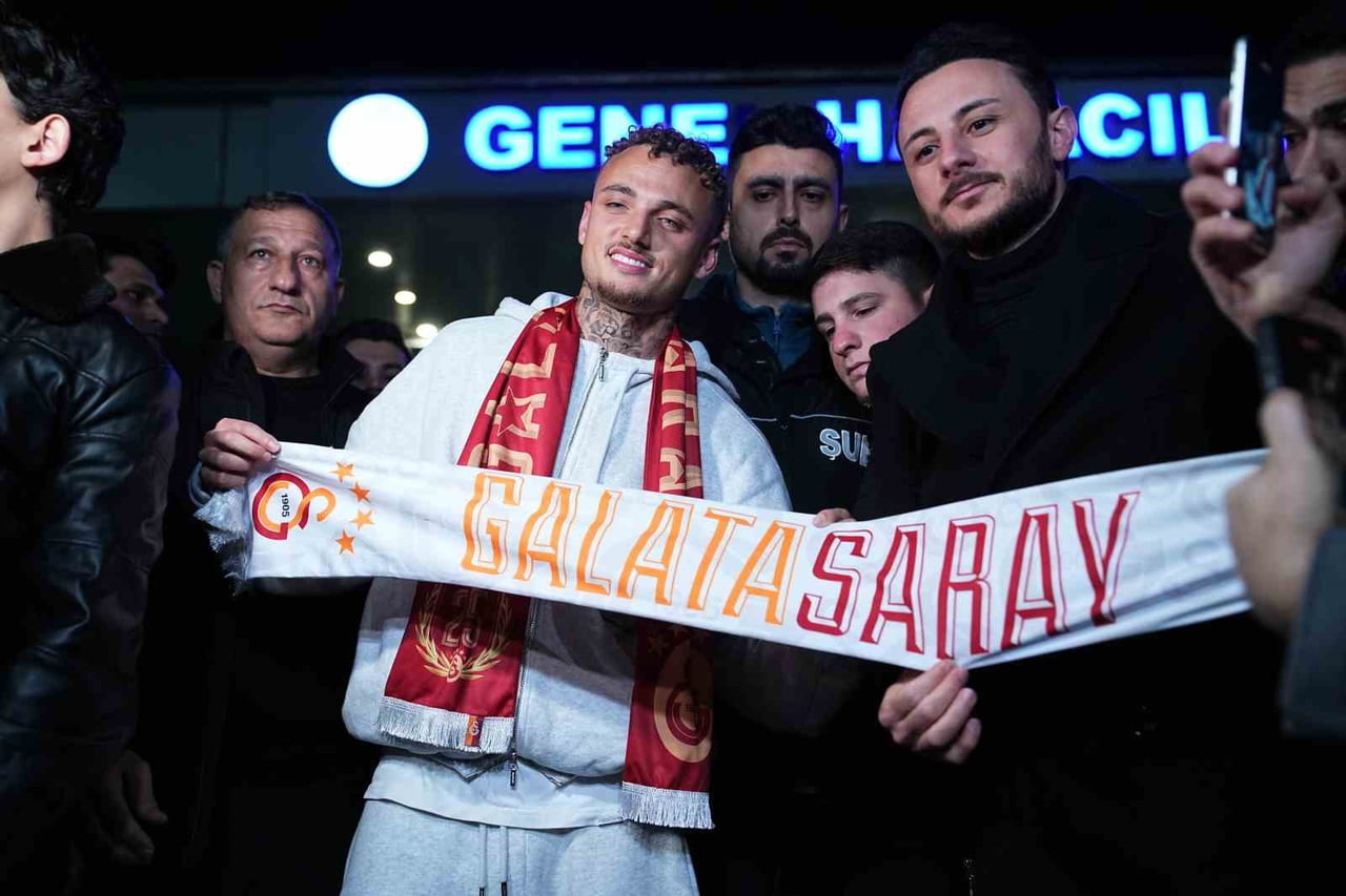 GALATASARAY’IN, İTALYAN EKİBİ NAPOLİ'DEN TRANSFERİ KONUSUNDA ANLAŞMA SAĞLADIĞI HOLLANDALI FUTBOLCU...