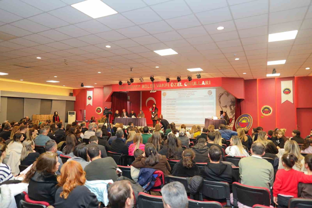 GAZİANTEP KOLEJ VAKFI’NDA NOTERLİ KAYIT İZDİHAMI